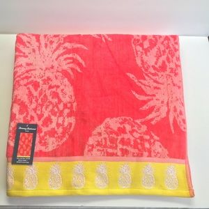 NWT TOMMY BAHAMA BEACH TOWEL🏖☀️😎